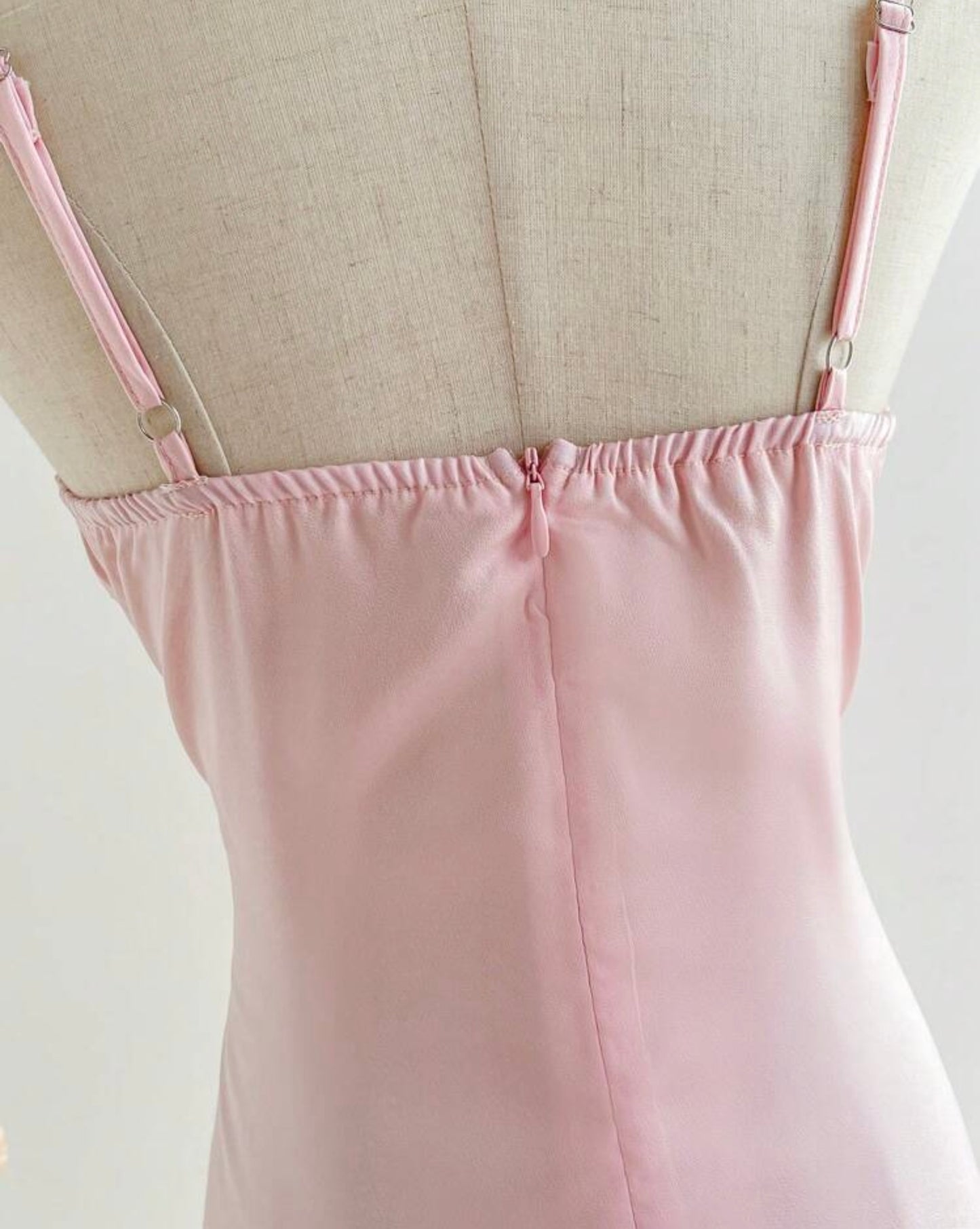 ロングストラップフィットドレス